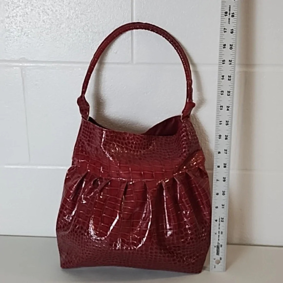 Burgundy Croc Embossed Handbag Purse Magnetic Snap Closure Approx 11"X10" - Picture 10 of 16
